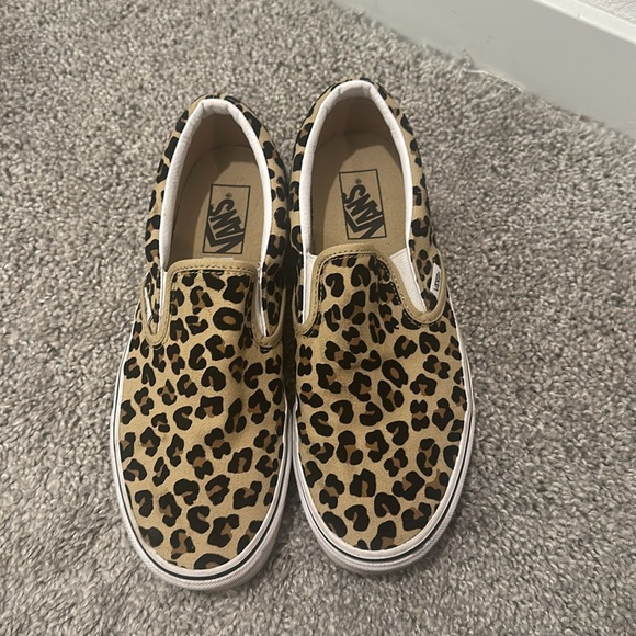Vans - Picture 2 of 3